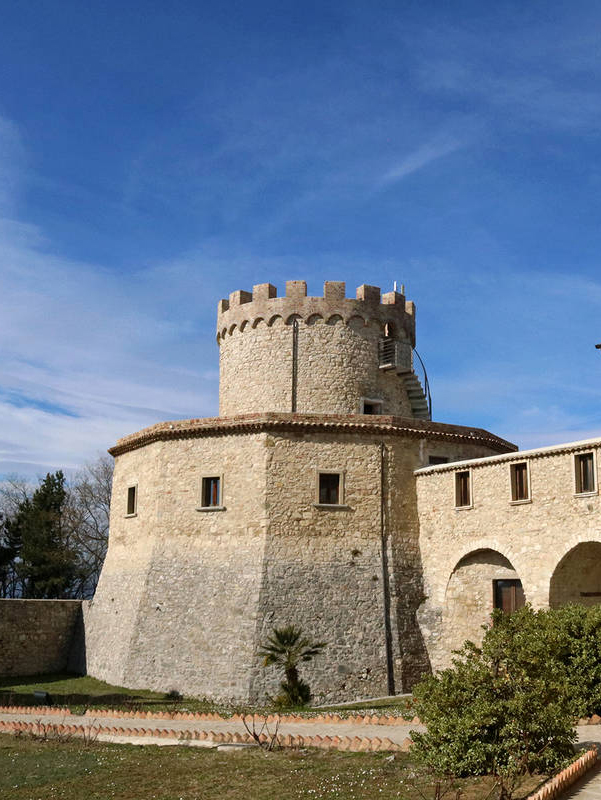 Experience Holiday Abruzzo - Palmoli Castle - La Casetta di Nonna Gemma